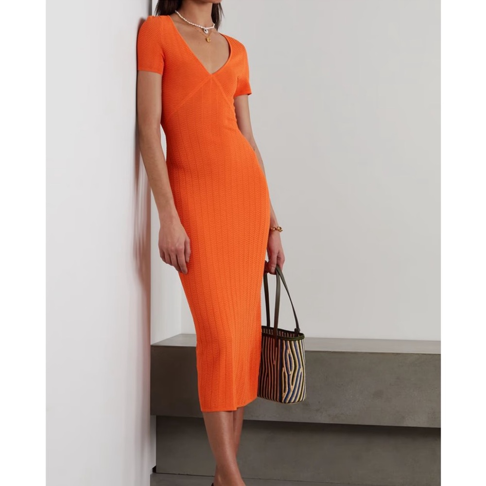 The Aubrey Dress in Pumpkin
SOLID & STRIPED - NWT